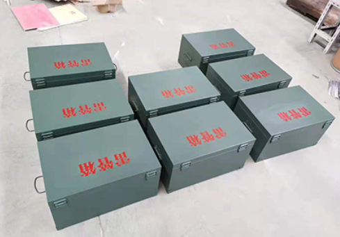 金水炸药箱和雷管箱一般是怎么存放的？